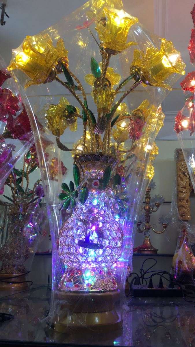 Đèn thờ bình hoa thủy tinh 7 bông 1m1